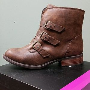 LANE BRYANT- BROWN BOOTS 10W